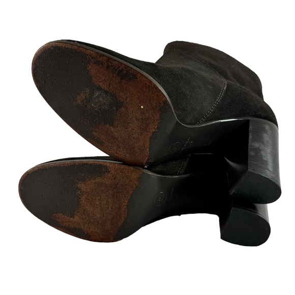 CHANEL Brown Suede CC Ankle Women's Booties Made in Italy Marked as 41 - 11US - Picture 10 of 11